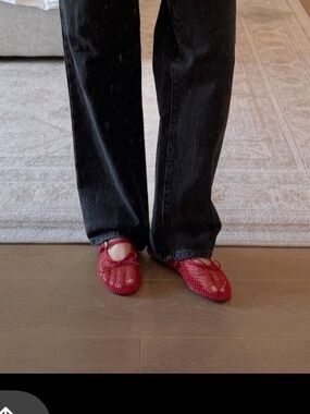 Women’s fishnet flat shoes